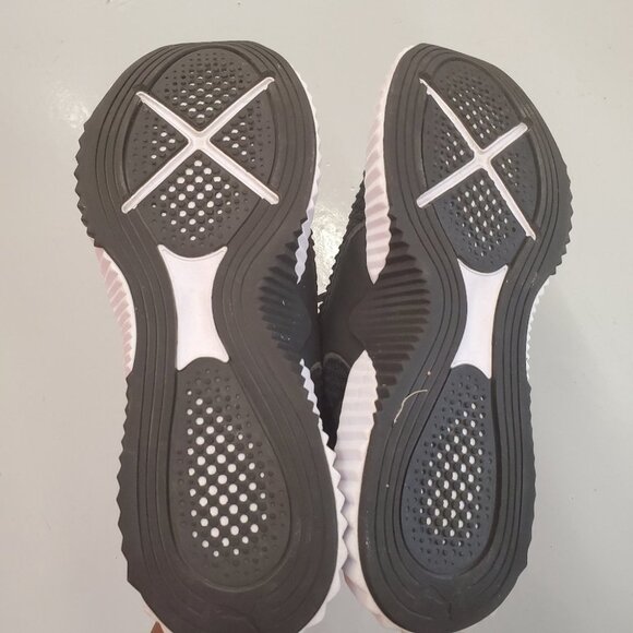 Puma  Women's Defy Training Shoes - Picture 6 of 8